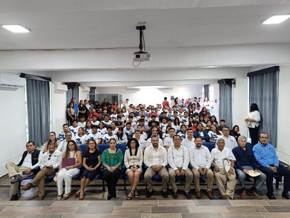 EL INSTITUTO TECNOLÓGICO DE LA ZONA MAYA FESTEJA SU 49 ANIVERSARIO